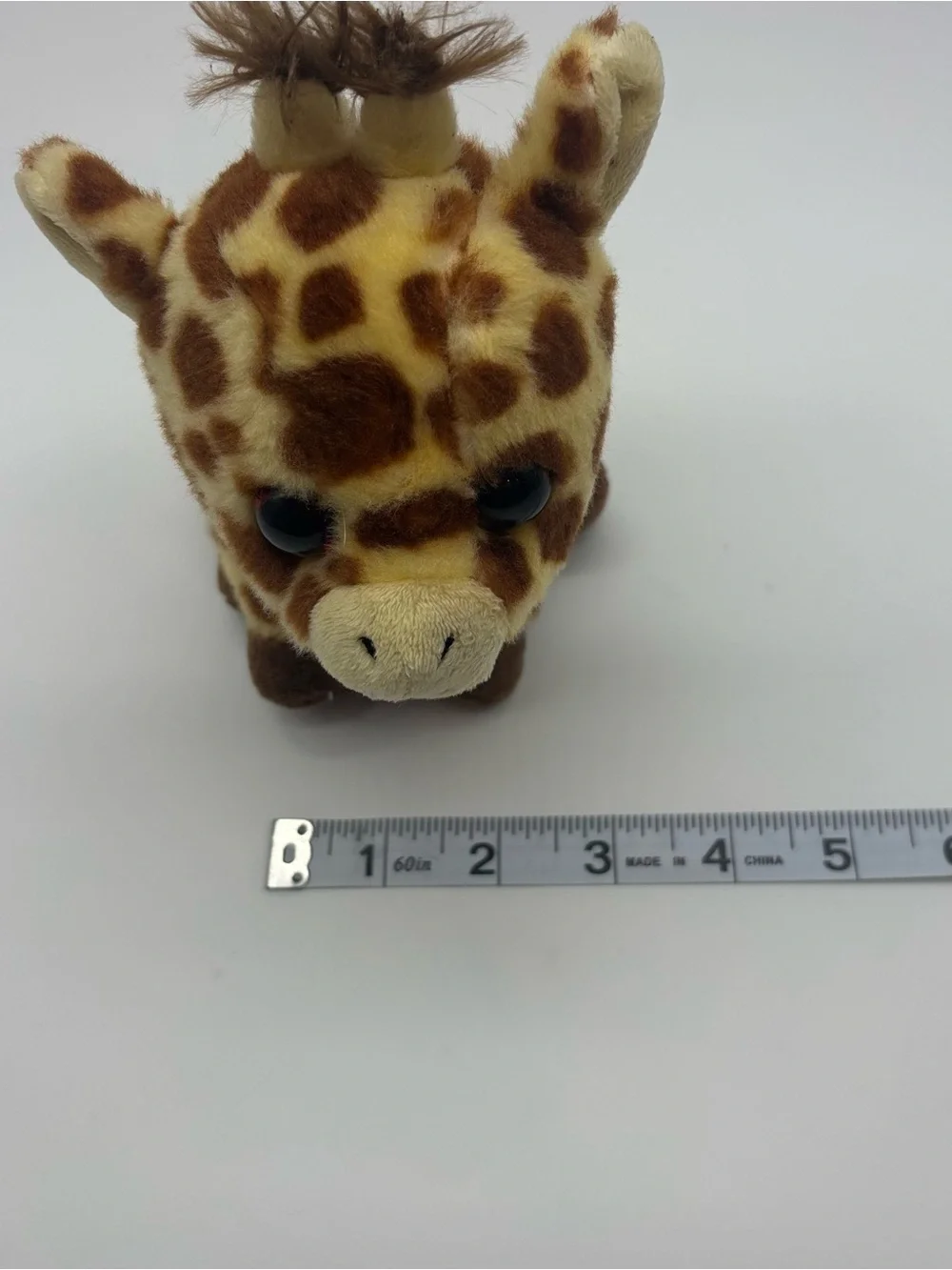Ty Brown and Cream Giraffe Beanie Plush with Dark Brown Hooves